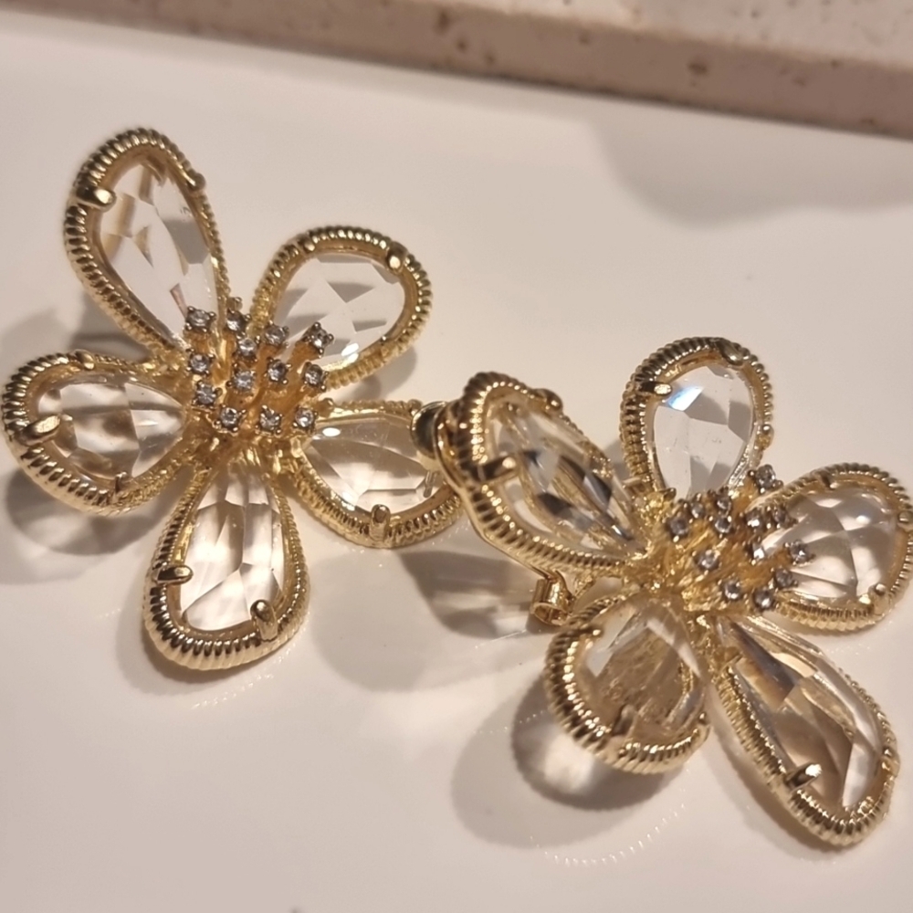 New! Crystal glass flower earrings | NWOT